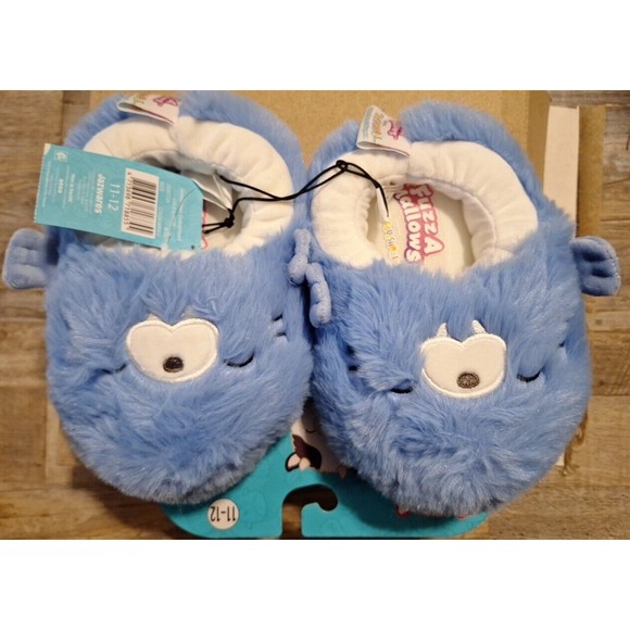NEW! Squishmallows FuzzAMallows Harvey The Walrus Slippers, Kids Size 11-12 - Picture 3 of 3